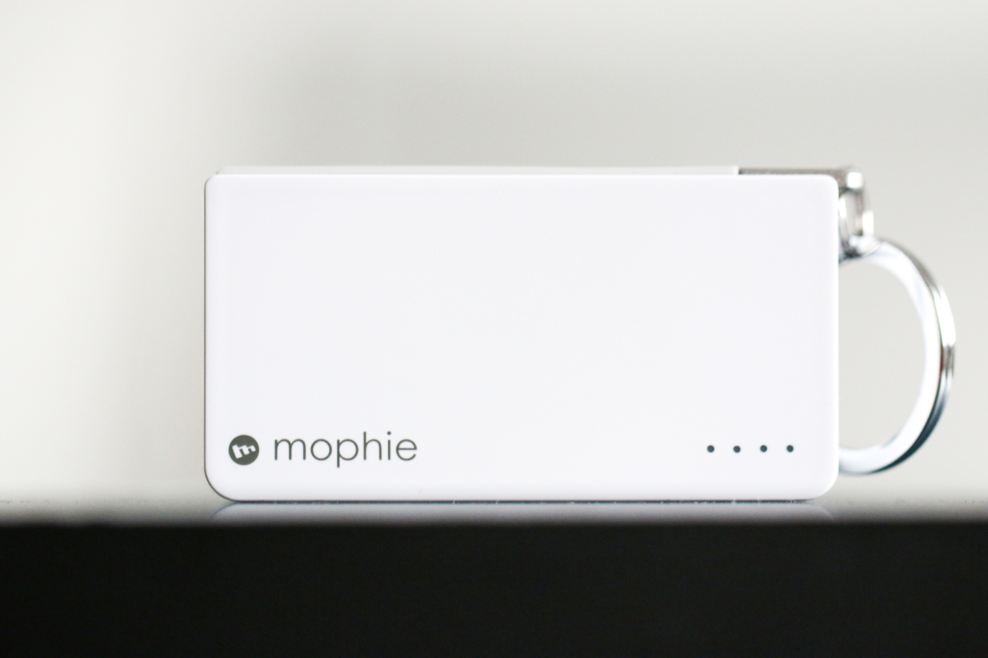 mophie-powerstation-reserve-micro-4