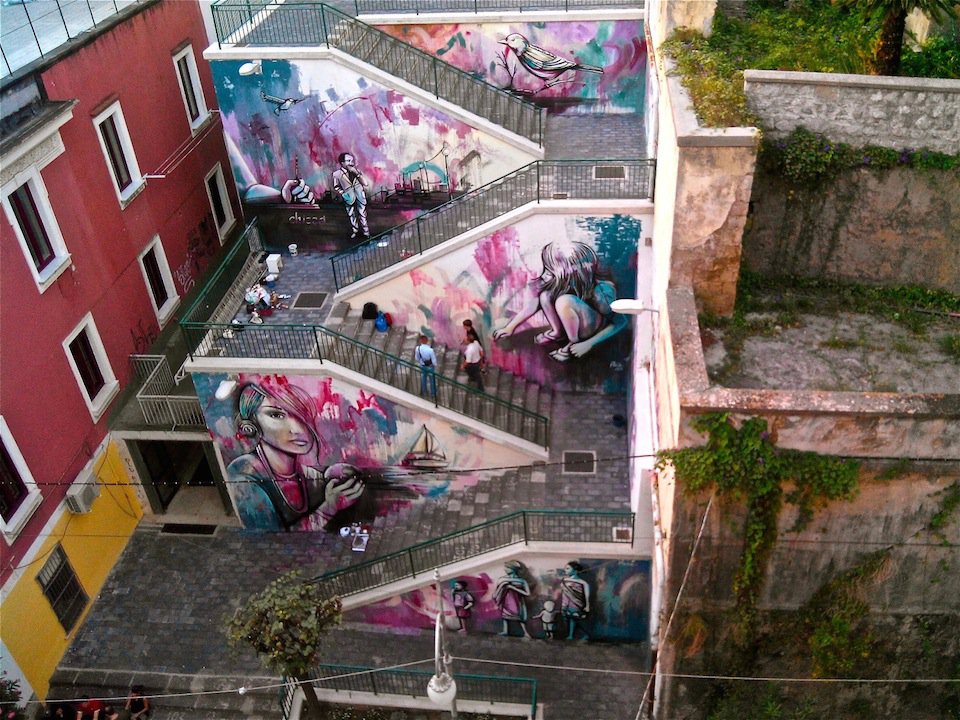 Street-Art-by-Alice-Pasquini-in-Salerno-Italy-3