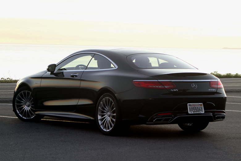 a-closer-look-at-the-2015-mercedes-benz-s65-amg-coupe-3