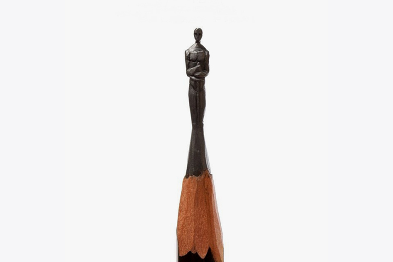 intricate-hand-carved-sculptures-made-of-pencil-lead-3
