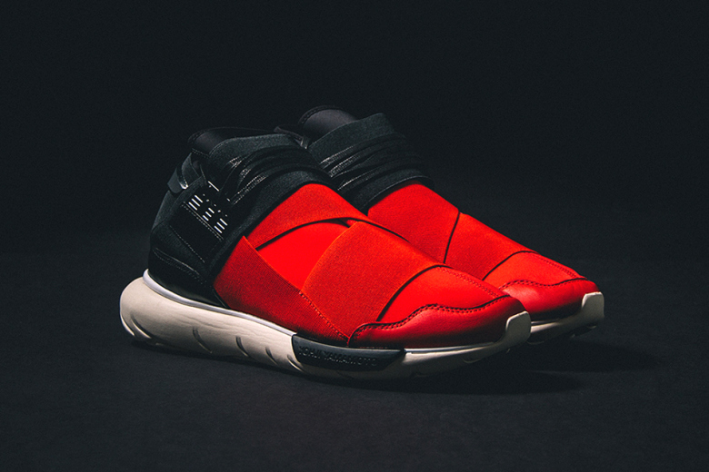 a-closer-look-at-the-y-3-qasa-high-independence-day-pack-6