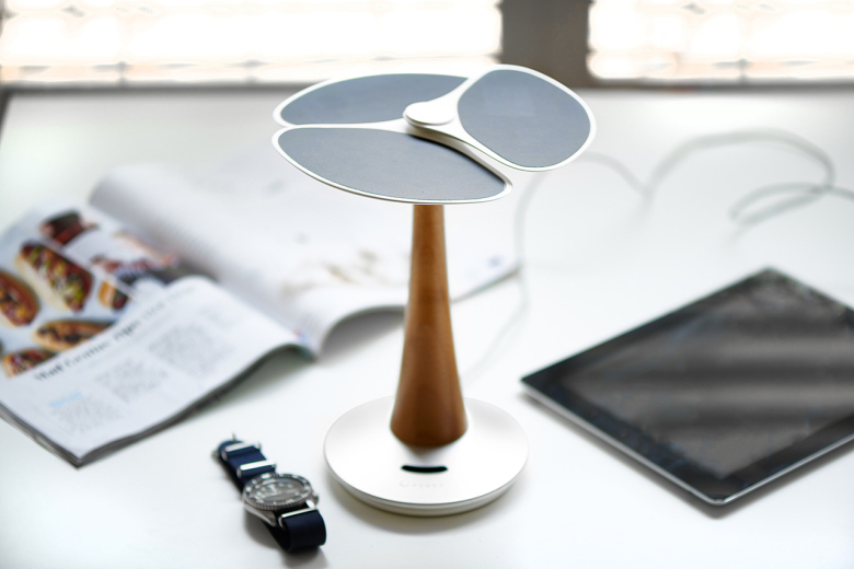 ginkgo-solar-tree-charging-station-for-the-iphone-ipad-2