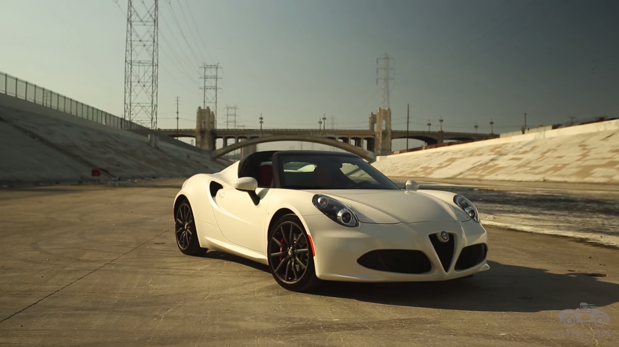 Alfa Romeo 4C Spider / Видео про машину!