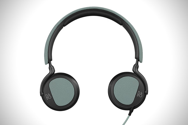 Bang-Olufsen-Beoplay-H2-Headphones-2