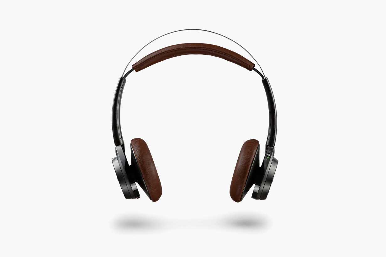 plantronics-backbeat-sense-wireless-headphones-02