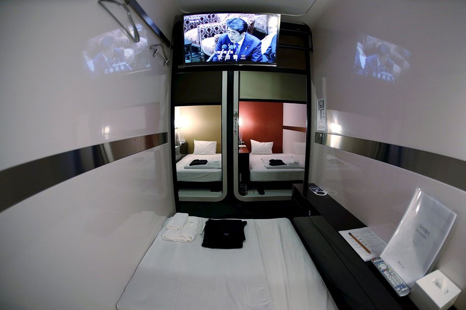 first-cabin-is-a-luxurious-take-on-japanese-capsule-hotels-8