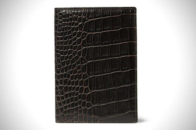 Smythson-Crocodile-Embossed-Leather-Passport-Cover