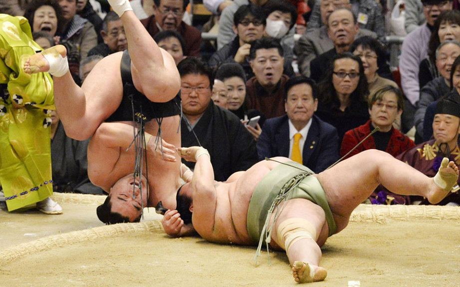 how-to-win-a-Sumo-Match-01-921x576
