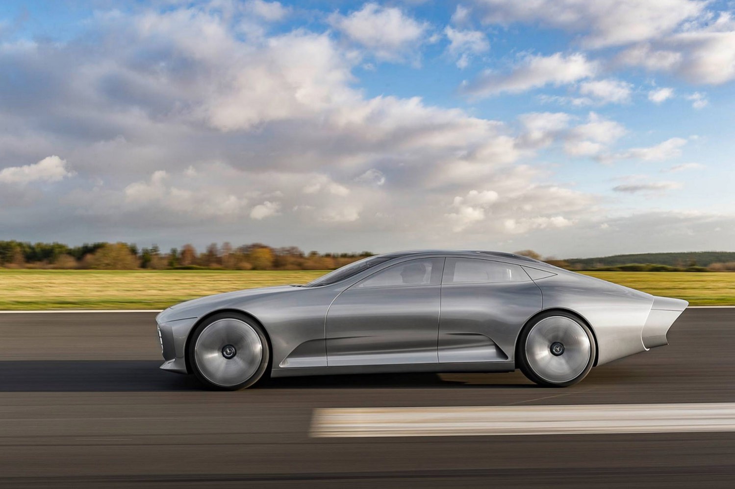 Mercedes-Benz IAA Concept Car / Посмотрим поближе!