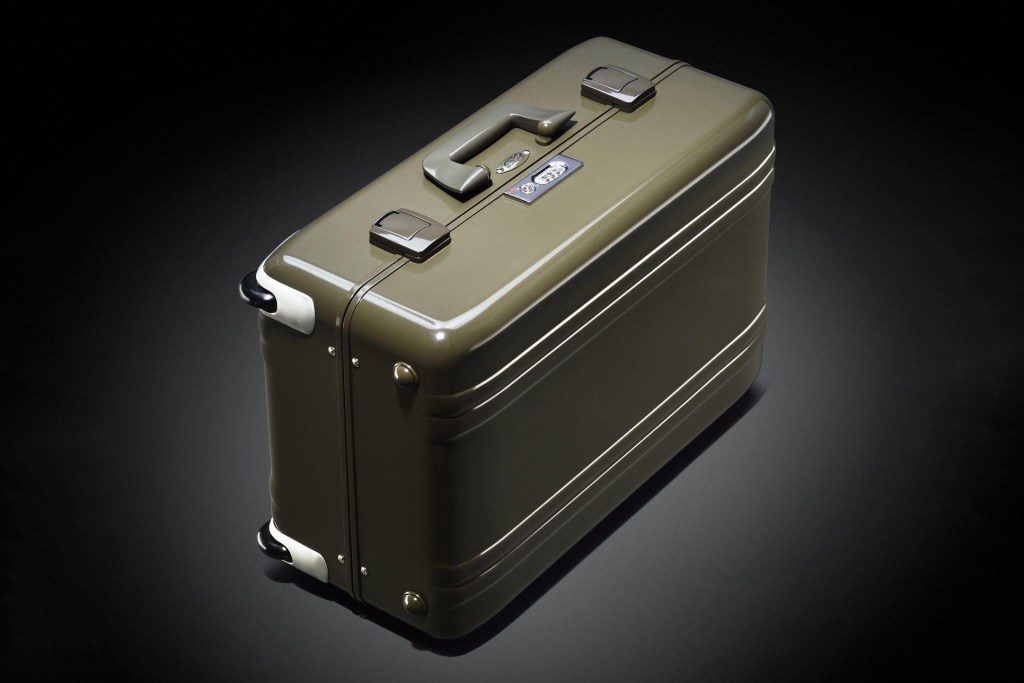 zero-halliburton-vintage-suitcase-3