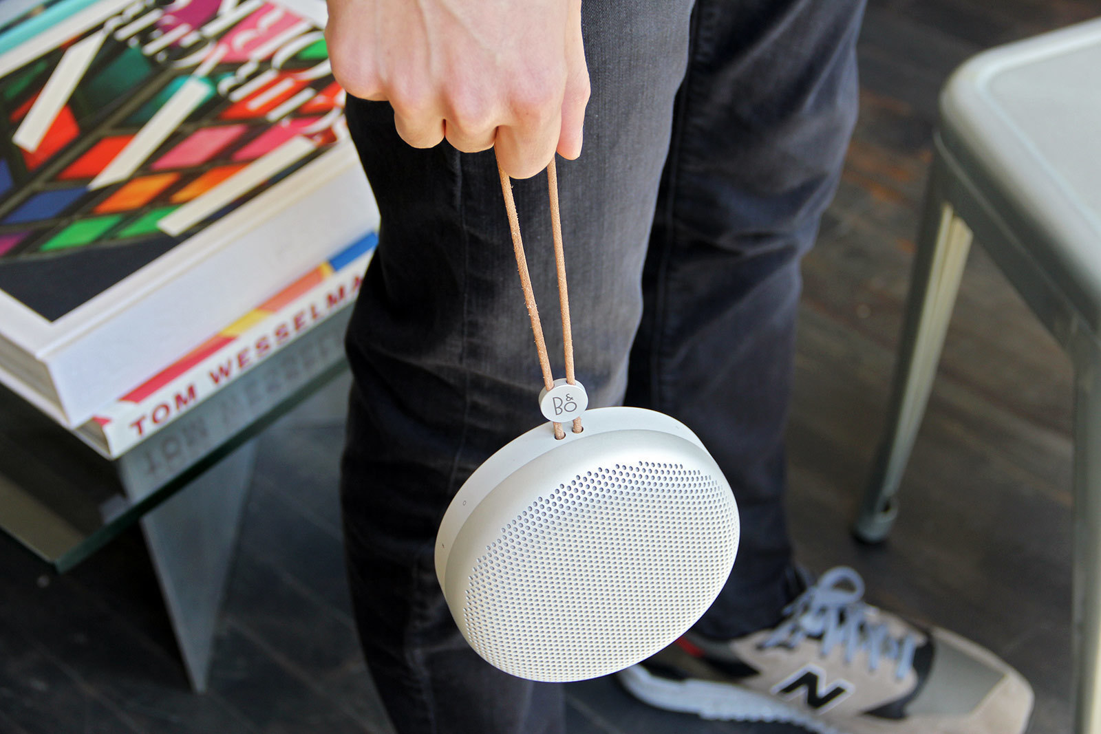 large_beoplay-a1-portable-bluetooth-speaker-bang-olufsen-review